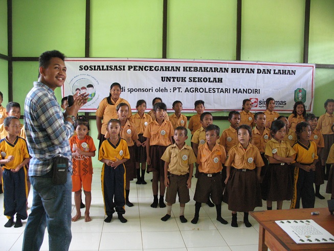 How to prevent forest fires in Indonesia in the long-run – Desa Siaga Api in the classrooms