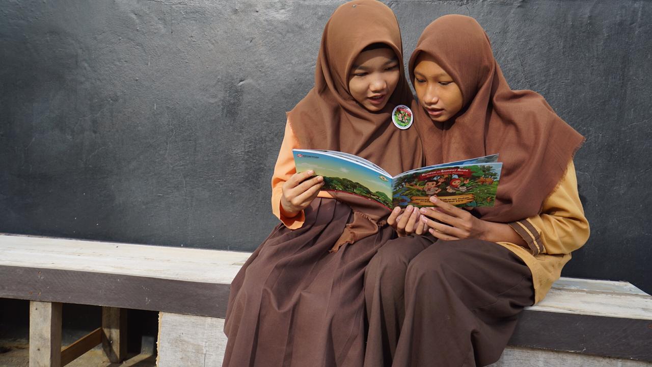 Raising the next generation’s awareness of forest and land fires in West Kalimantan through Rumbun and Jungle Friends