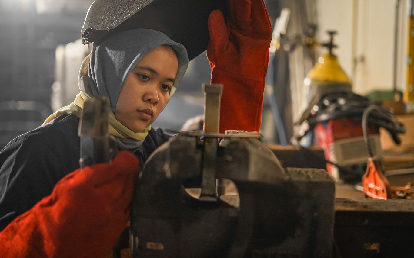 Terhubung bersama para karyawan melalui lomba fotografi