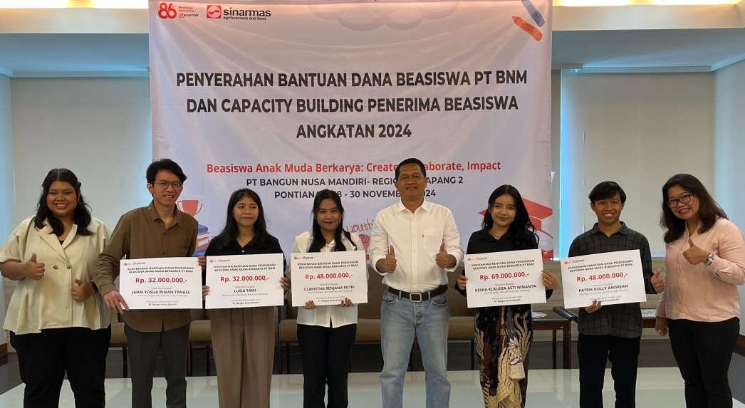 Empowering Local Youth to Strengthen Village Communities, PT BNM Awards “Anak Muda Berkarya” Scholarships in Ketapang, West Kalimantan