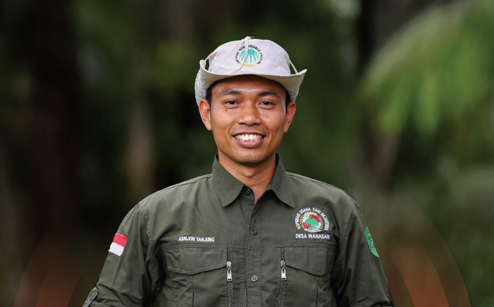 Membimbing petani menuju pertumbuhan, satu demi satu percakapan