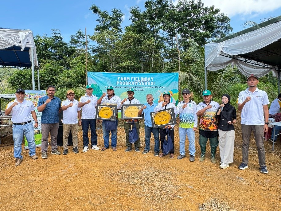 Farmers in Perawas Village Celebrate First Harvest of Trisakti Rice