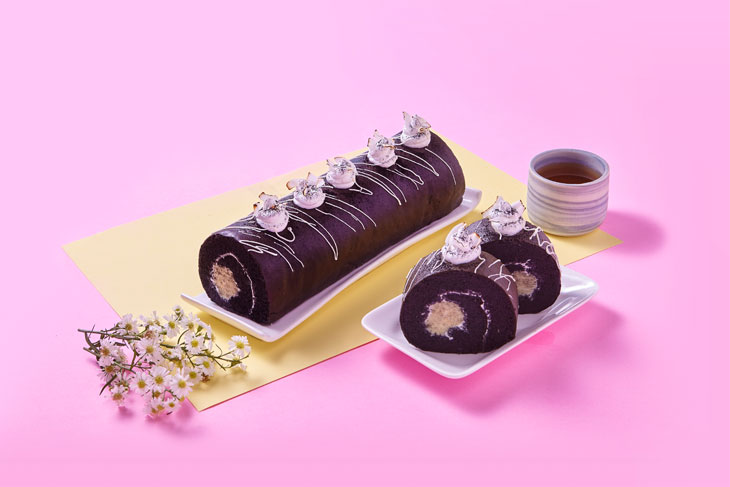 Cheese Black Glutinuous Rice Sponge Roll Cake