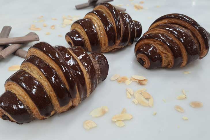 Choco Almond Praline Croissant