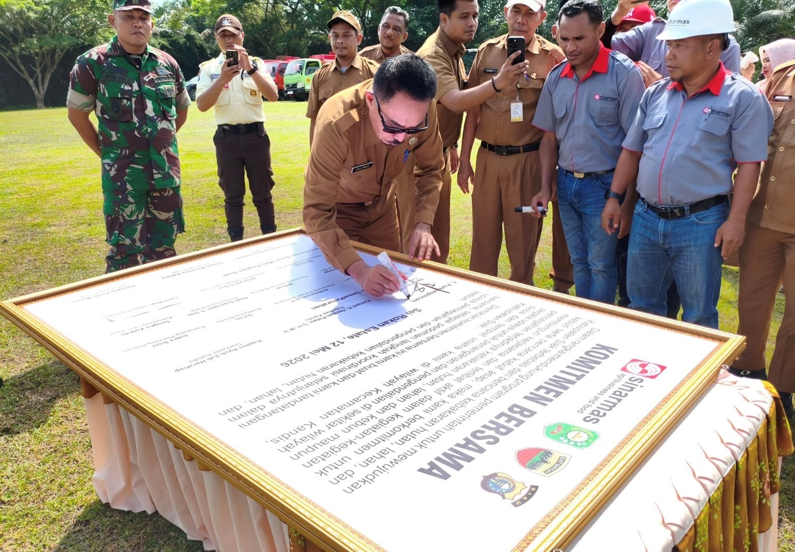 komitmen bersama