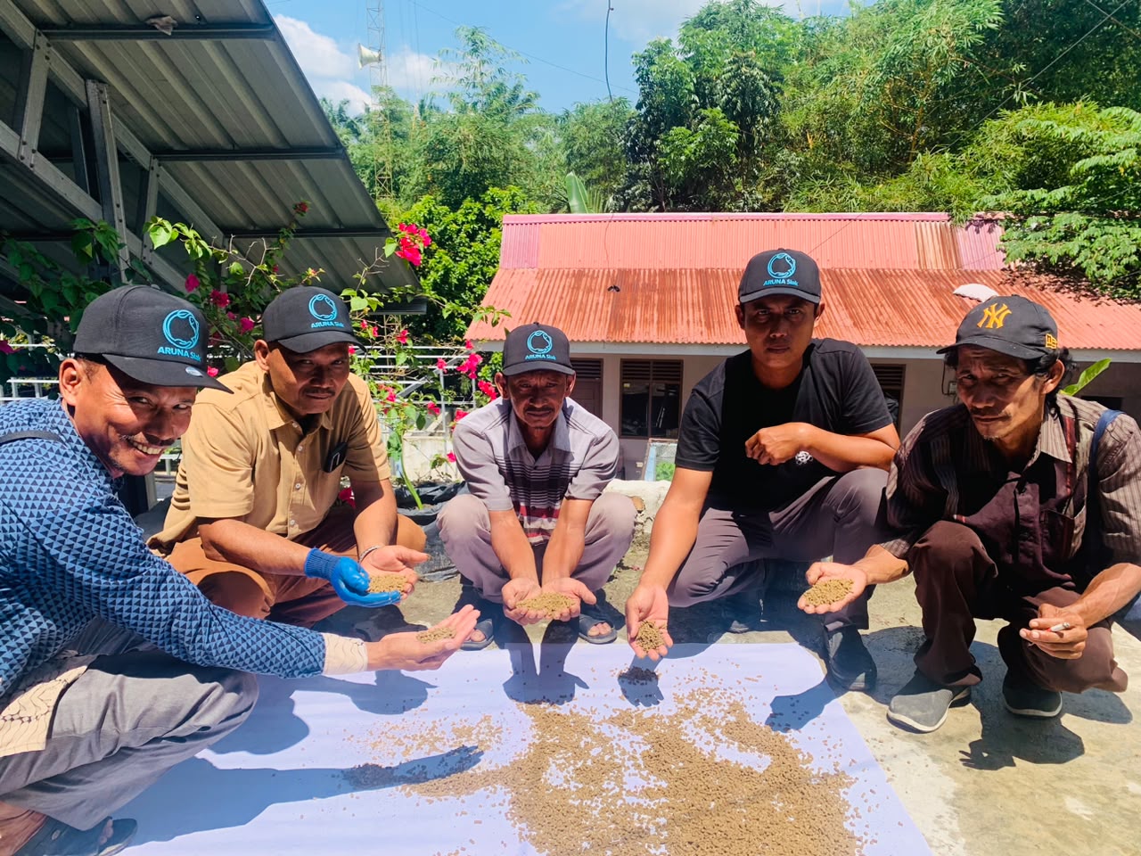 Alternative Feed Bolsters Fish Farmers’ Livelihoods in Kandis